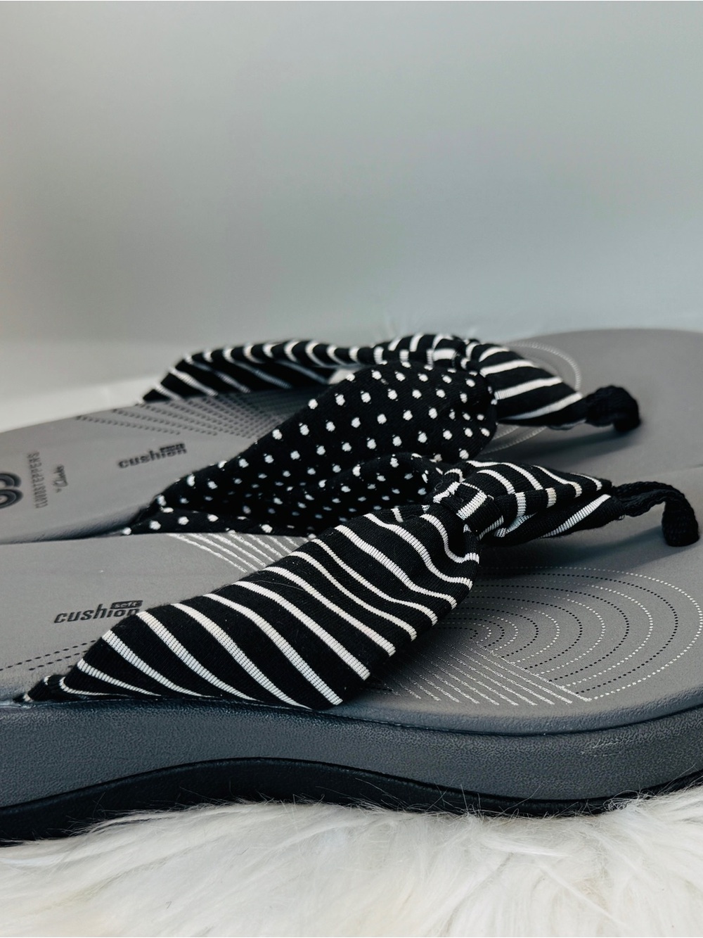Clarks Arla Glison CloudSteppers Women’s Sandals Black White size 8 polka dot - Picture 7 of 9